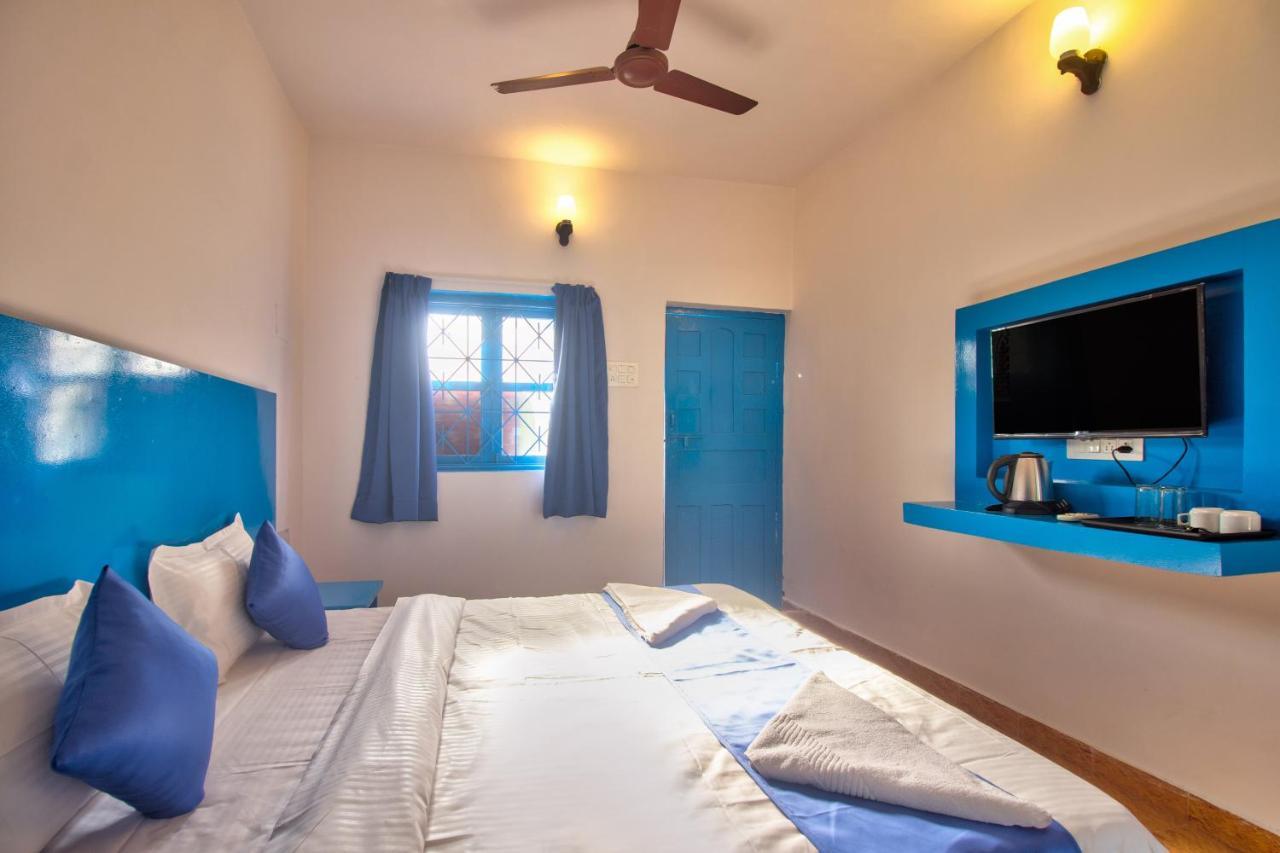 Mandrem Retreat Beach Resort Velha Goa Exterior foto