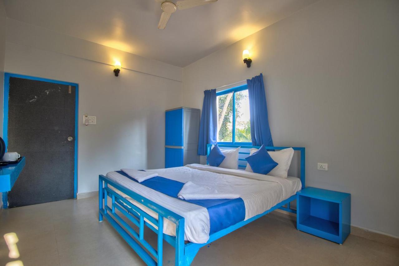 Mandrem Retreat Beach Resort Velha Goa Exterior foto