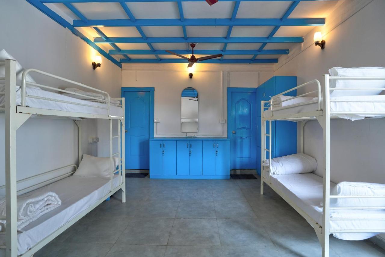 Mandrem Retreat Beach Resort Velha Goa Exterior foto