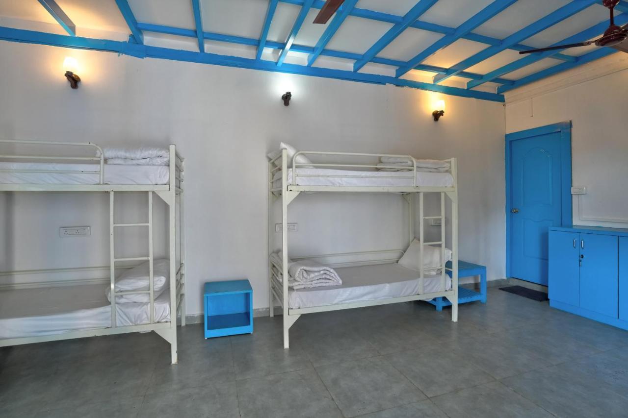 Mandrem Retreat Beach Resort Velha Goa Exterior foto